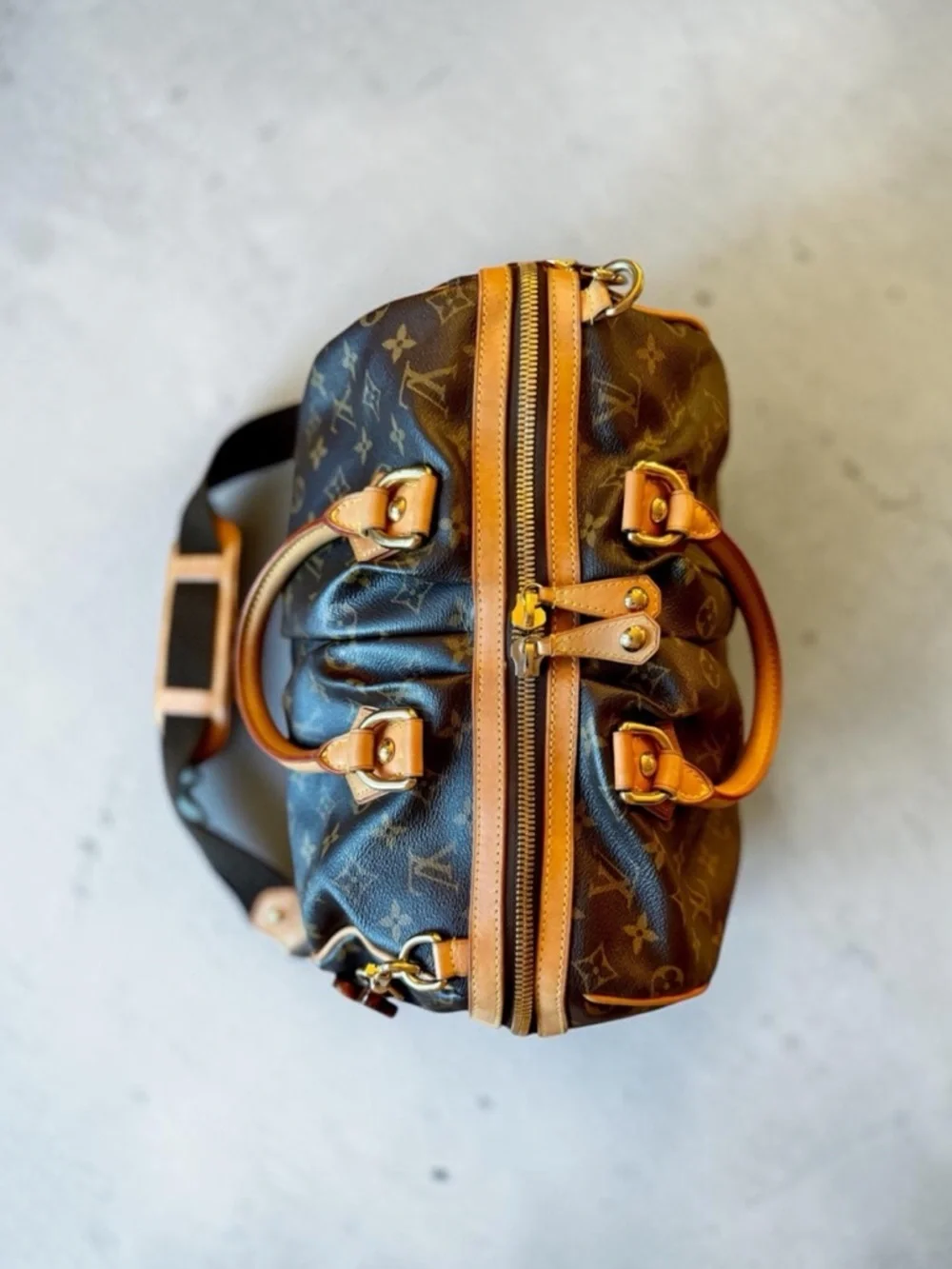 Louis Vuitton Stephen Bag Monogram Stephen Sprouse 2006 Limited Edition Rare